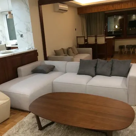 Modern 2 Bed Large Close To Of Cyprus And Hospital