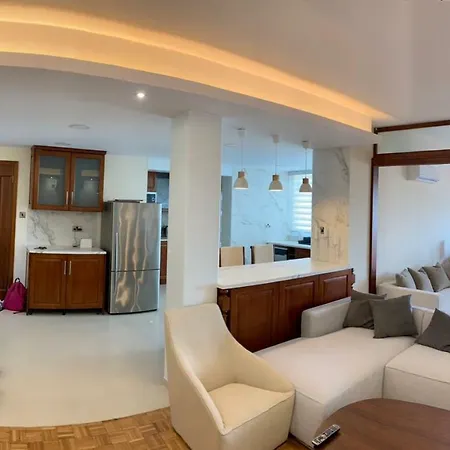 Modern 2 Bed Large Close To Of Cyprus And Hospital