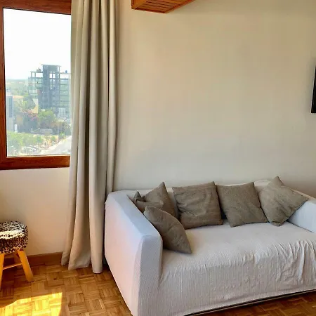 Modern 2 Bed Large Close To Of Cyprus And Hospital ニコシア