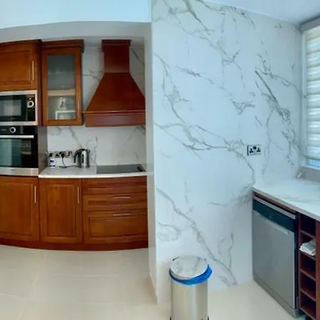 Appartamento Modern 2 Bed Large Close To Of Cyprus And Hospital Nicosia
