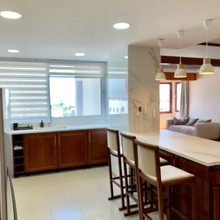 Modern 2 Bed Large Close To Of Cyprus And Hospital *