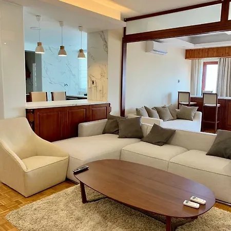 Modern 2 Bed Large Close To Of Cyprus And Hospital